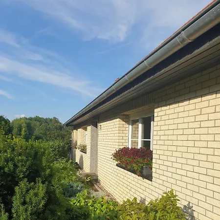 Gemuetliche Ferienwohnung In Seenaehe Neustrelitz Exterior photo